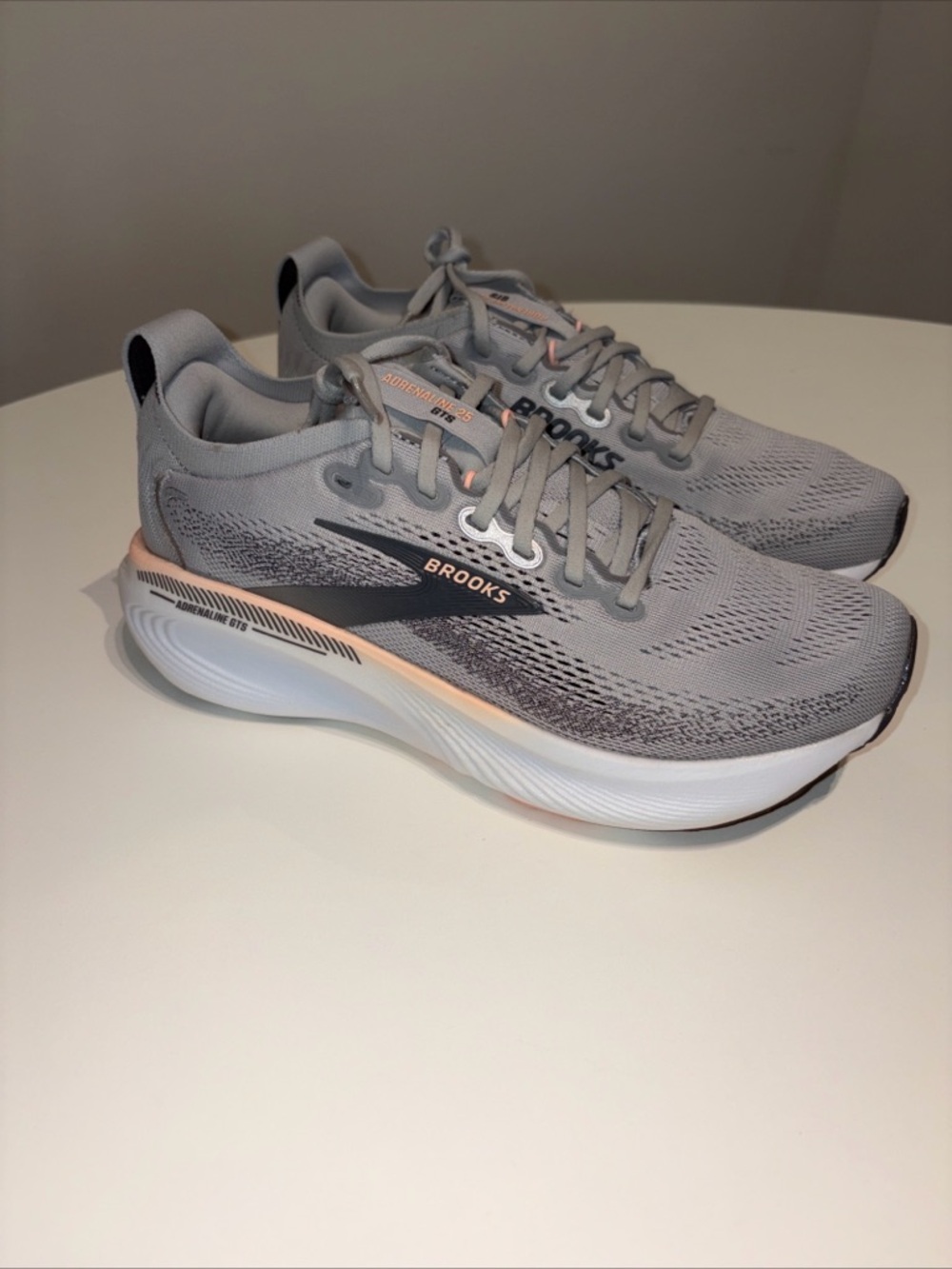 Brooks Adrenaline GTS 25 Running Shoes women’s Size 8.5 - Picture 2 of 13